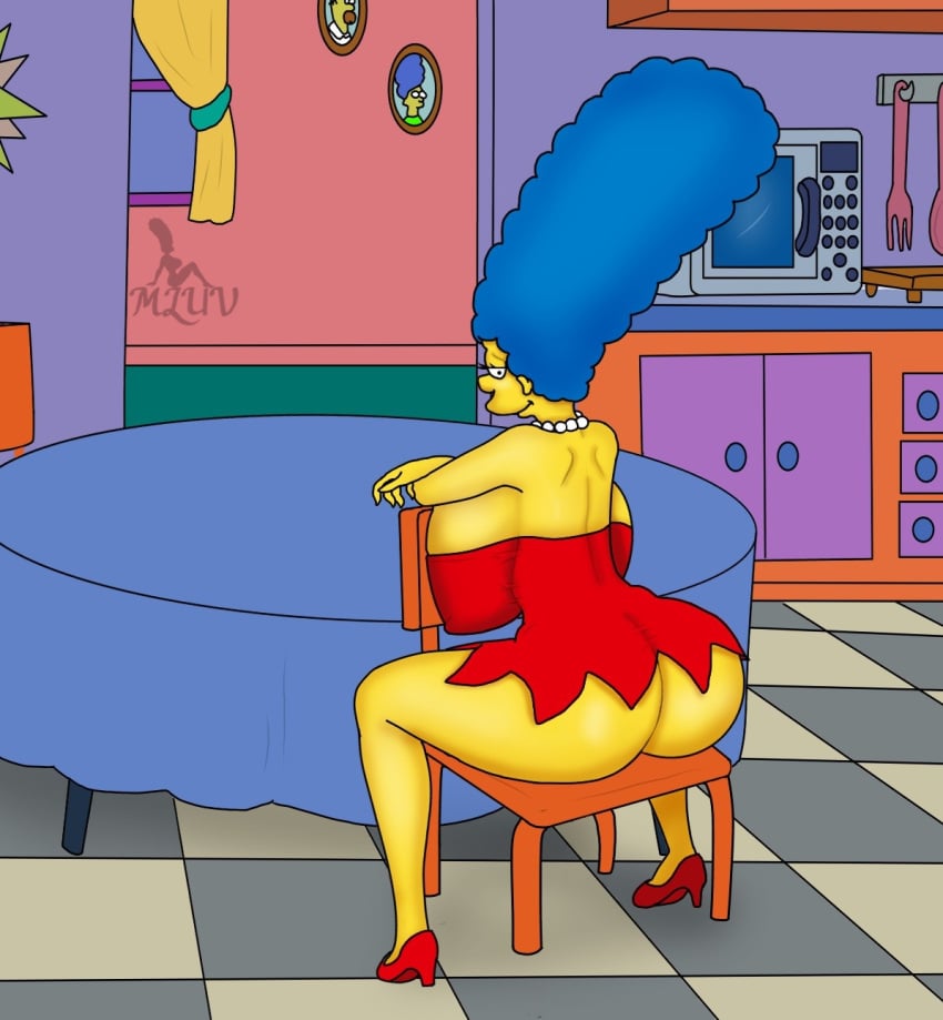 Marge Simpson page 7 full